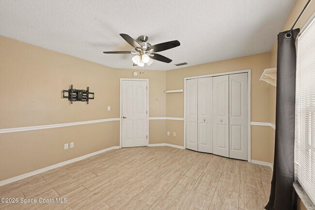 Building Photo - 771 Wild Flower St