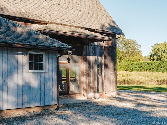 Building Photo - 29500 Main Rd