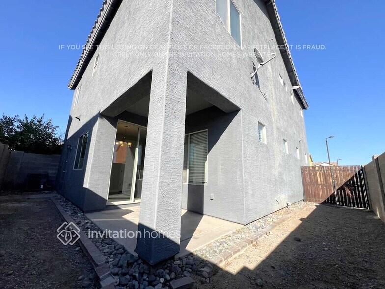 Building Photo - 254 S Aaron