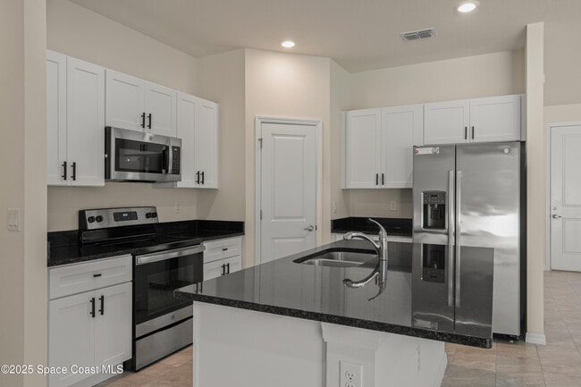 Building Photo - 1426 Seeley Cir NW