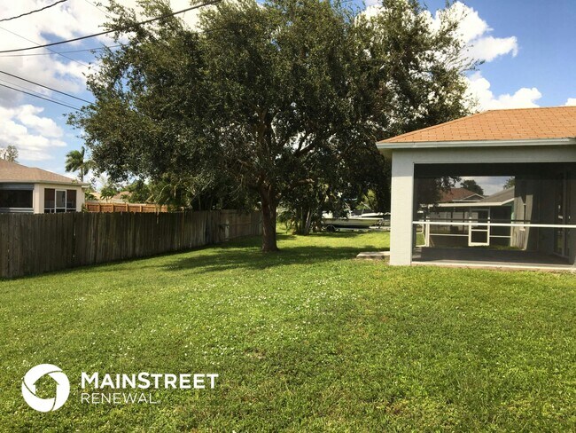 Building Photo - 622 SW 11th Ave