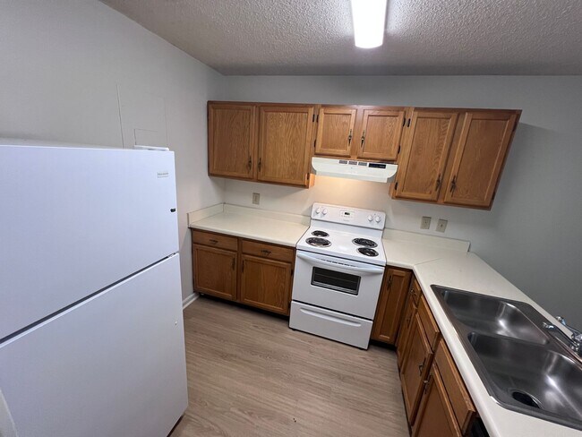 Building Photo - Crossland Downs condo