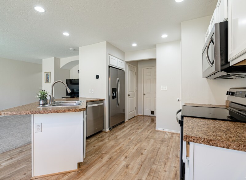 Building Photo - 1276 Firefly Dr