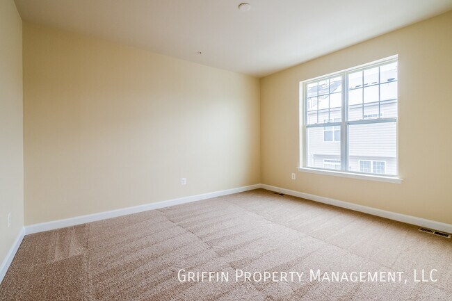 Building Photo - 7210 Wood Trail Dr