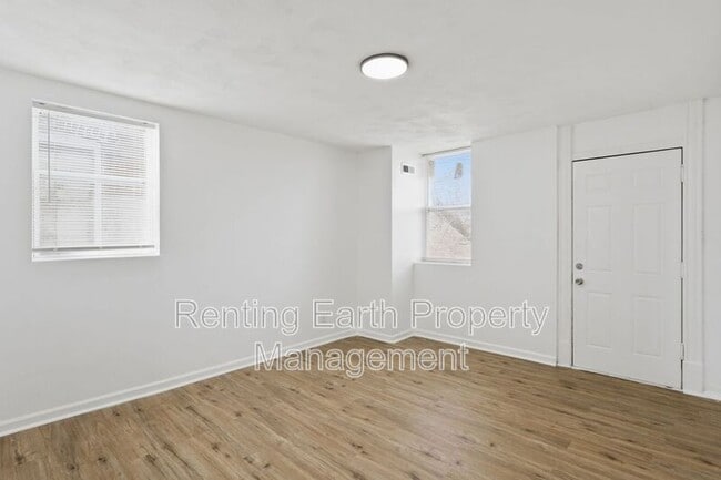 Building Photo - 3125 Clay Ave