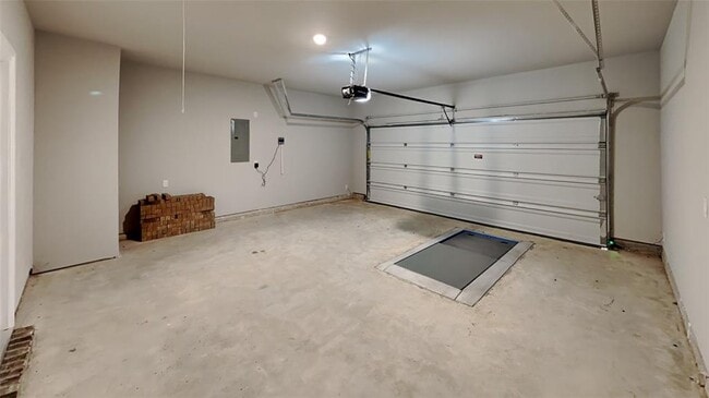 Building Photo - 10701 SW 20th St