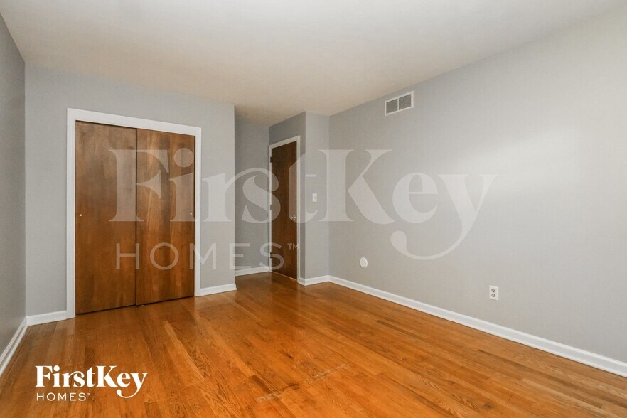 Building Photo - 8341 Rodney Dr