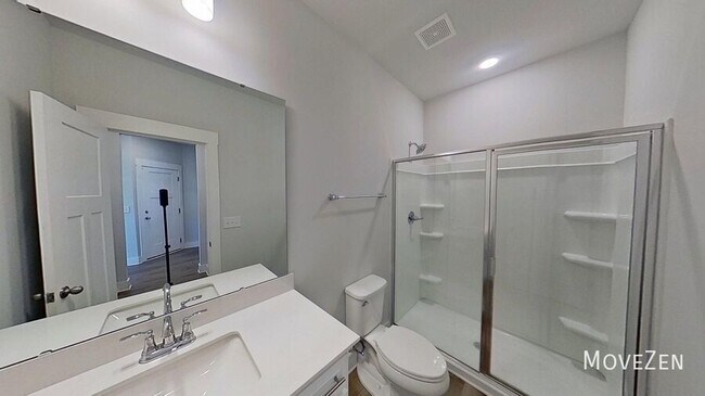 Building Photo - 210 Woodhouse Wy