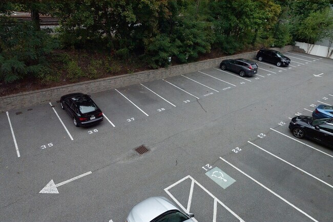 Building Photo - 130 Tremont St