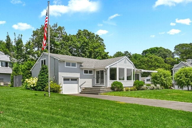 Primary Photo - 50 Beach View Dr