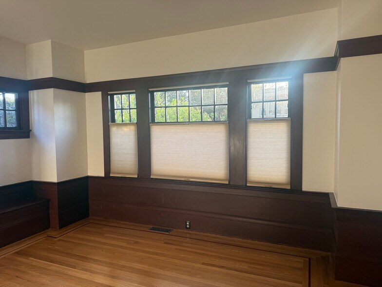 Living Room - 28 Croxton Ave