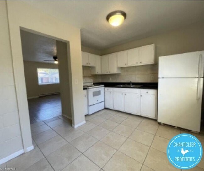 Building Photo - 1504 Autumn Dr