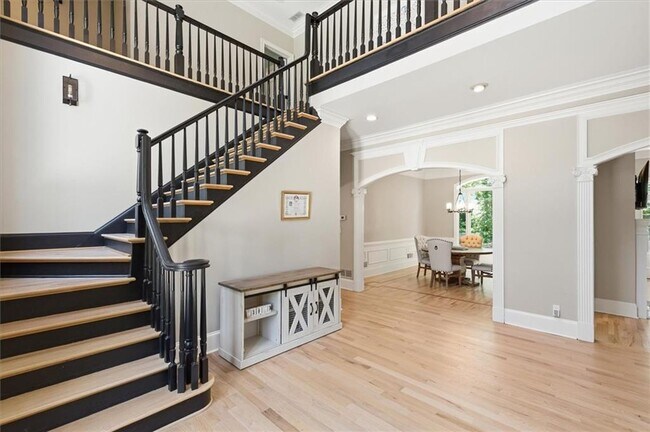 Building Photo - 1247 Manor Oaks Ct