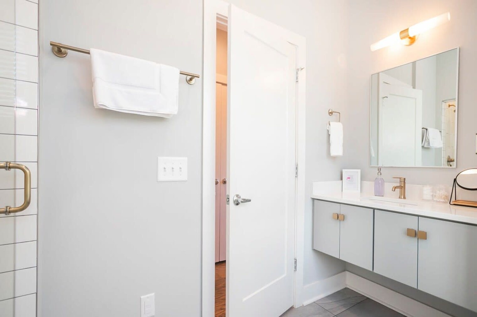 Building Photo - 1035 Scovel St