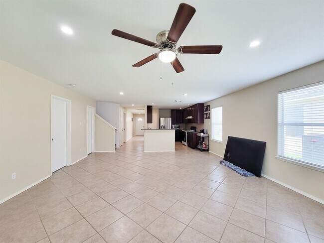 Building Photo - 2131 Cold River Dr