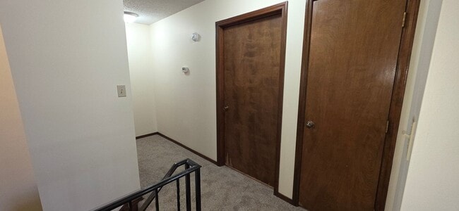 Building Photo - 2000 Square feet Duplex Southeast!  $1195