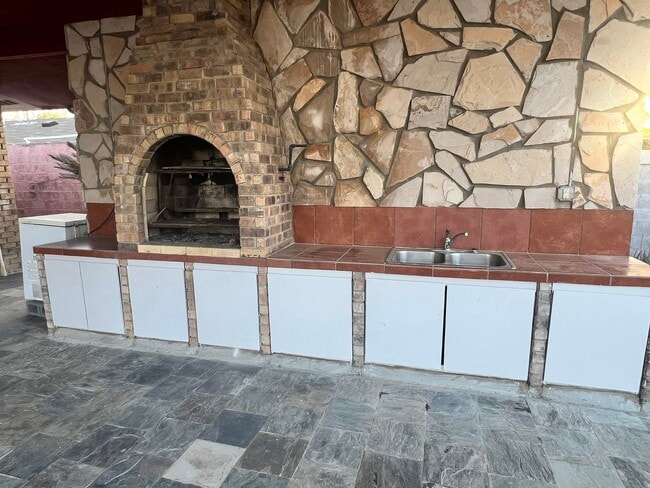 Building Photo - 312 Candlewood Rd