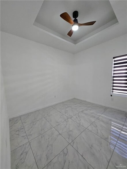 Building Photo - 918 N Woodson Ave