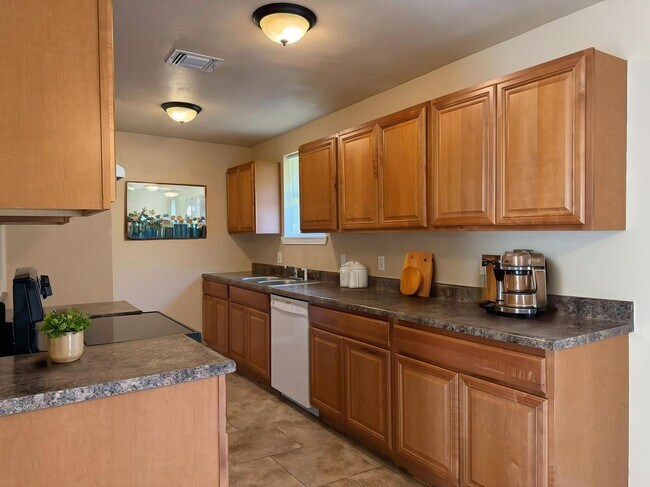 Building Photo - 9606 Shady Tree Ln