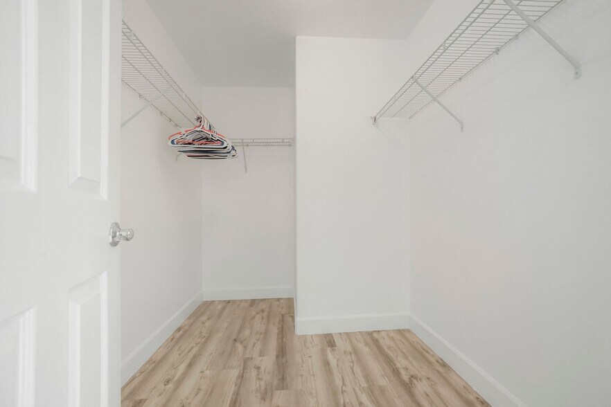Building Photo - 11886 Trail Ct