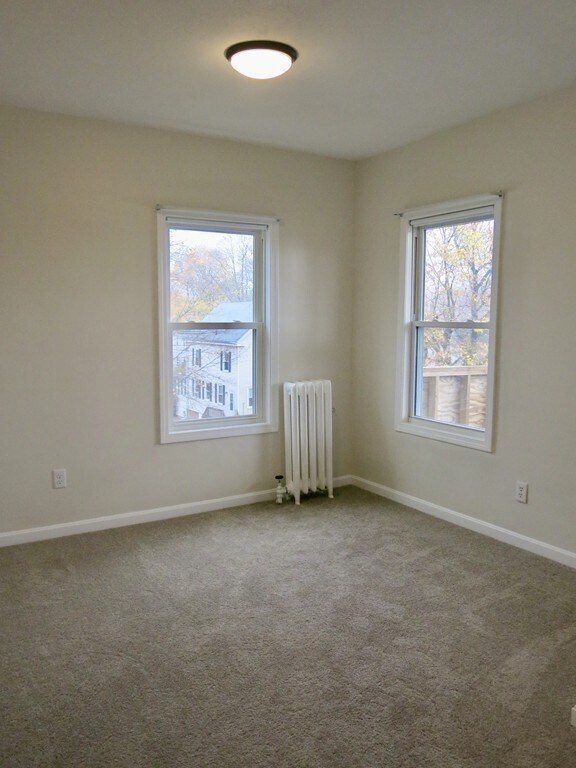 Building Photo - 218 Whitman Ave