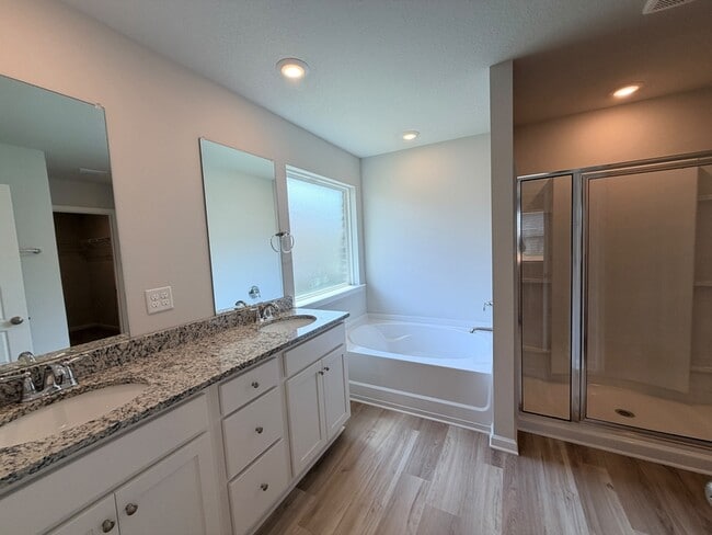 Building Photo - 10511 HOPEWELL Lp