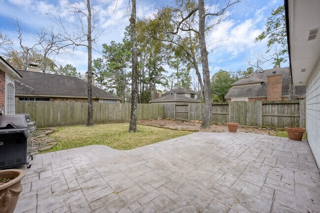 Building Photo - 31 E Amberglow Cir