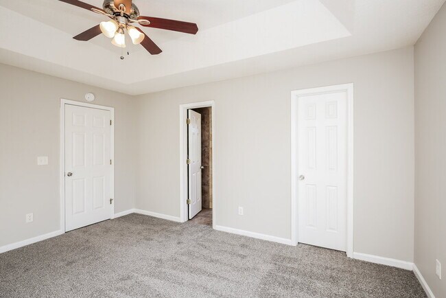 Building Photo - 2457 Briar Knoll Rd