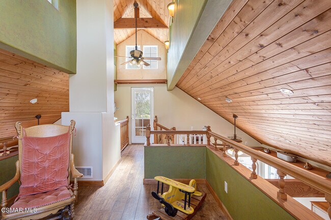 Building Photo - 1052 Hacienda Dr