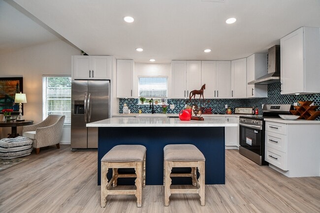 Building Photo - 23931 Pepperrell Pl St