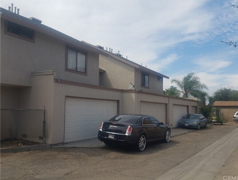 Building Photo - 2600 W Porter Ave