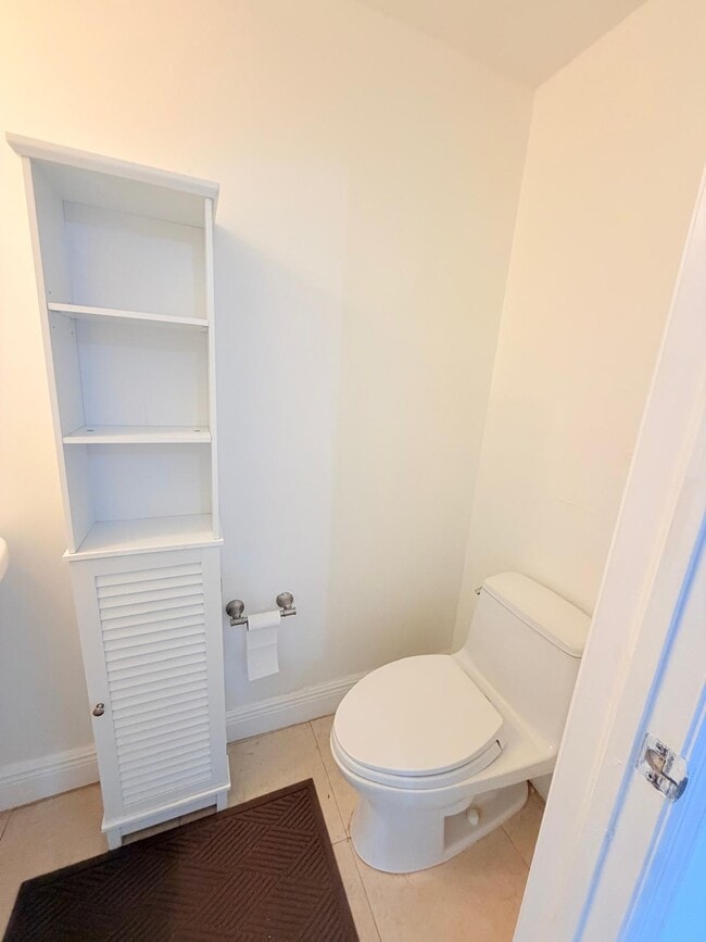 Building Photo - 701 Brickell Key Blvd