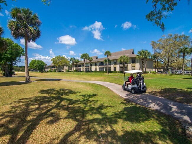 Building Photo - 28 Plantation Dr