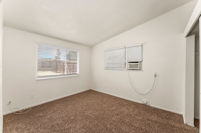 Building Photo - 6429 Stoneman Dr