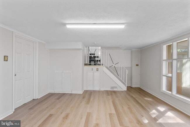Building Photo - 9967 Verree Rd
