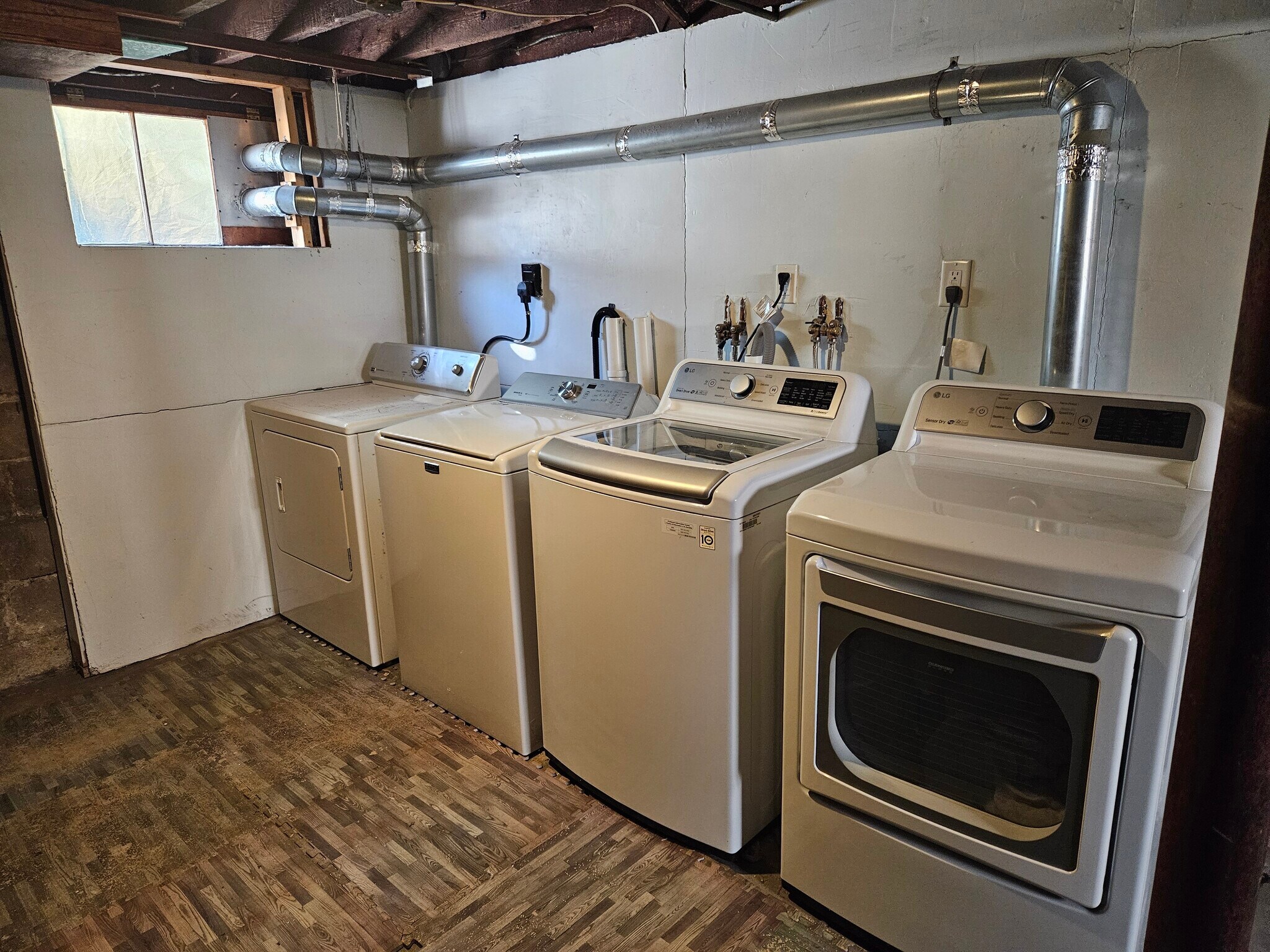 Building Photo - 66 California St