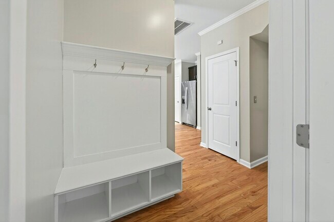 Building Photo - 194 Cypress Forest Dr