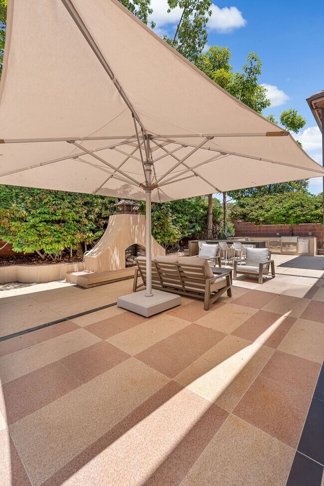 Building Photo - Luxurious French Country Estate in Ladera Ranch – Fully Furnished with Flexible Short-Term Lease ...