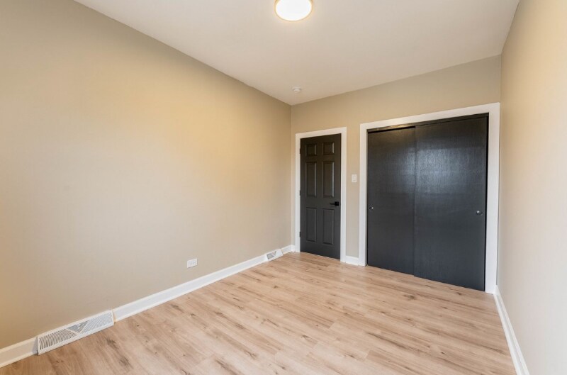 Building Photo - 3007 Euclid Ave