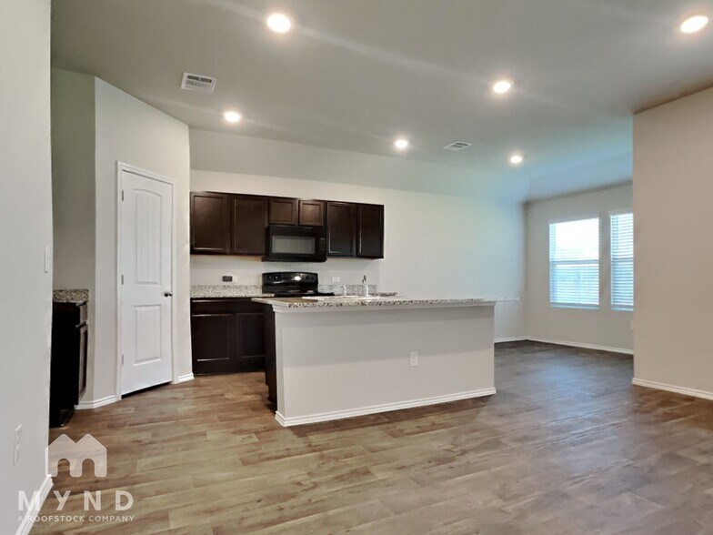 Building Photo - 15117 Siberian Elm Ln