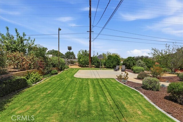 Building Photo - 16540 Wagon Wheel Dr