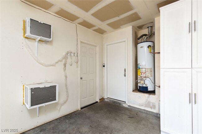 Building Photo - 8564 Shady Pines Dr