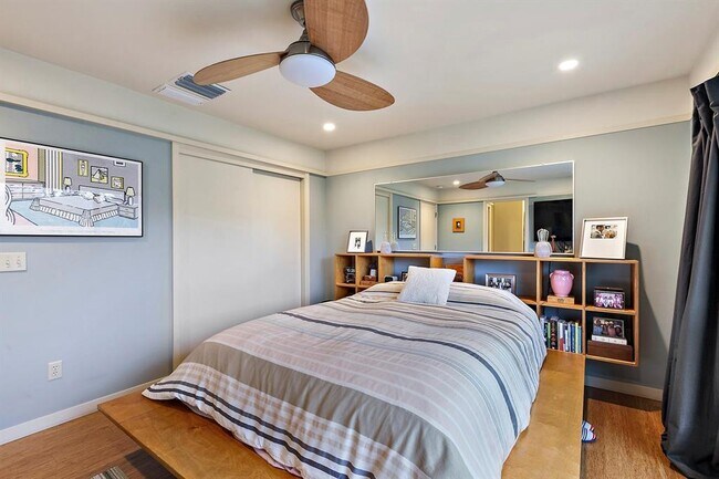 Building Photo - 805 Cumberland Rd