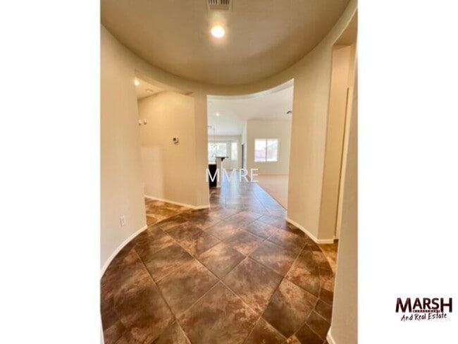 Building Photo - Beautiful 3 bedroom home in Gilbert!