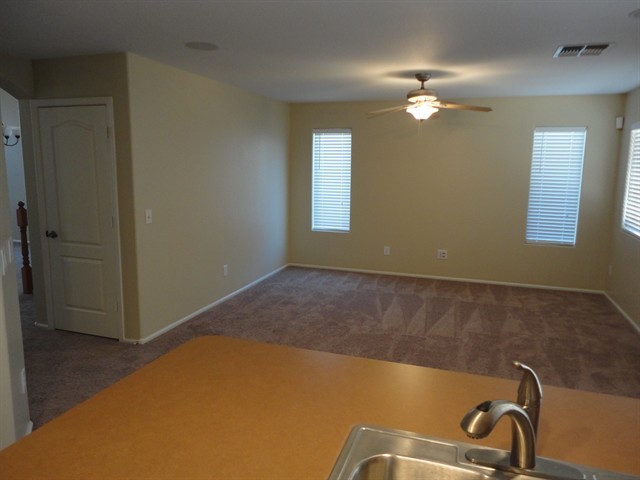 Building Photo - 8409 S 50th Ln