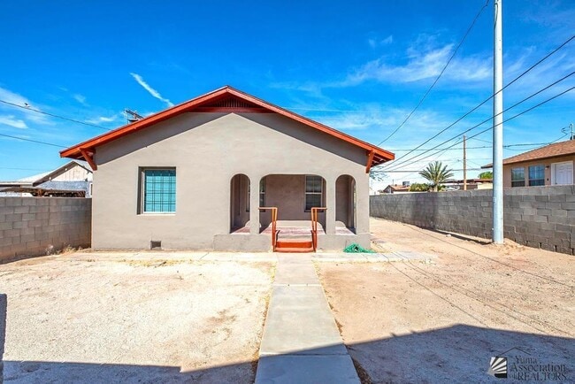 Building Photo - 531 S 1st Ave
