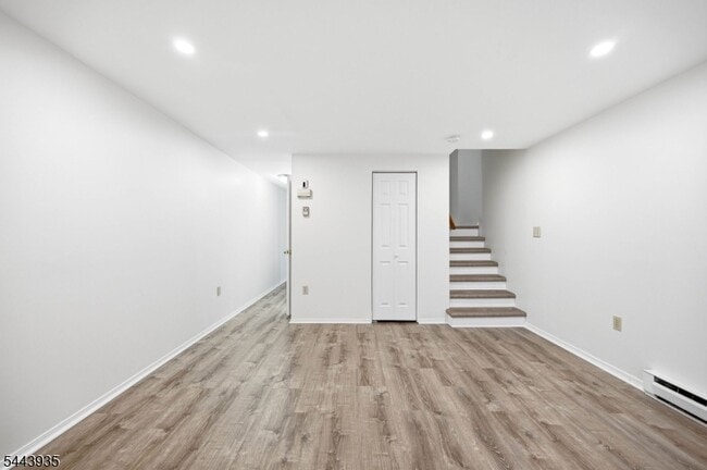 Building Photo - 21 N 13th St