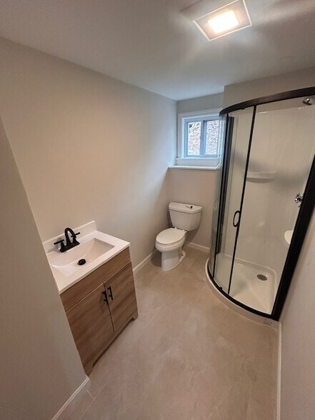 Building Photo - 13 Buena Vista St