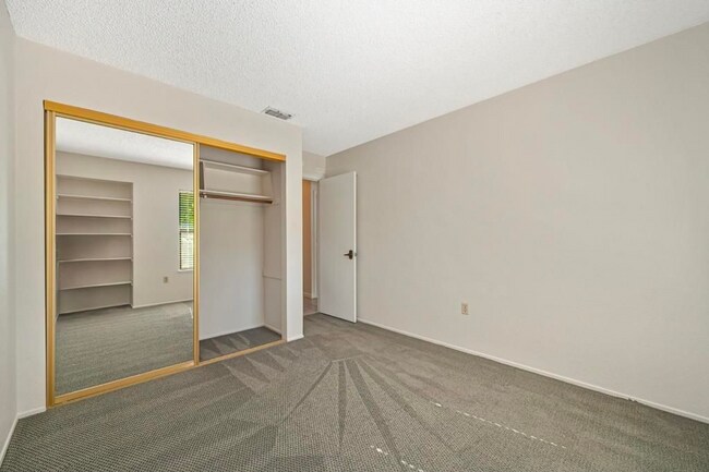 Building Photo - Beautiful 3-Bedroom Home in North Auburn's Sierra Foothills