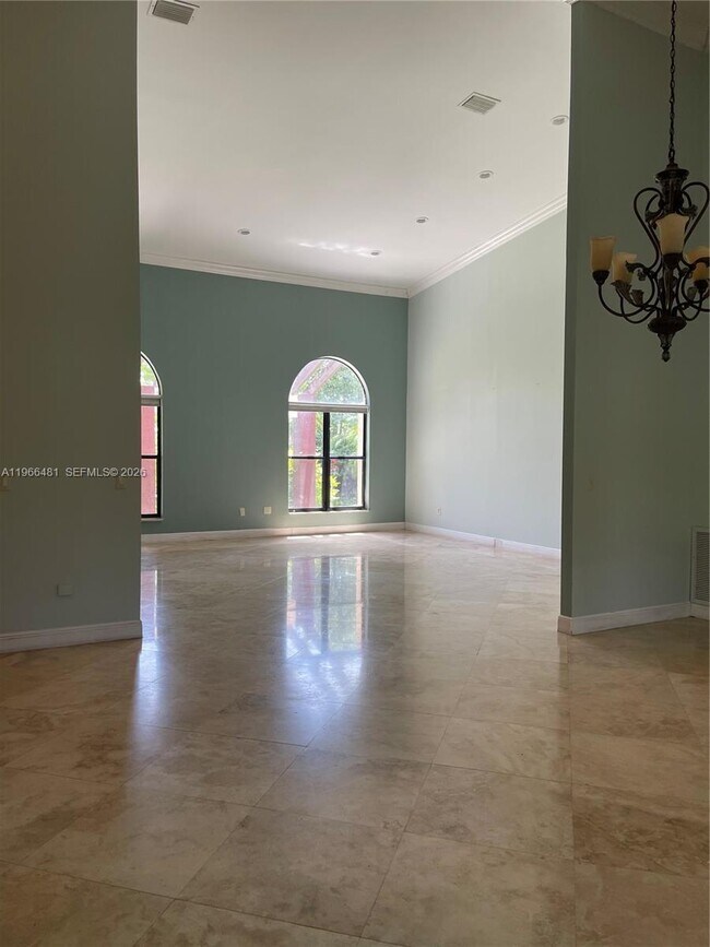 Building Photo - 5425 SW 190th Ave